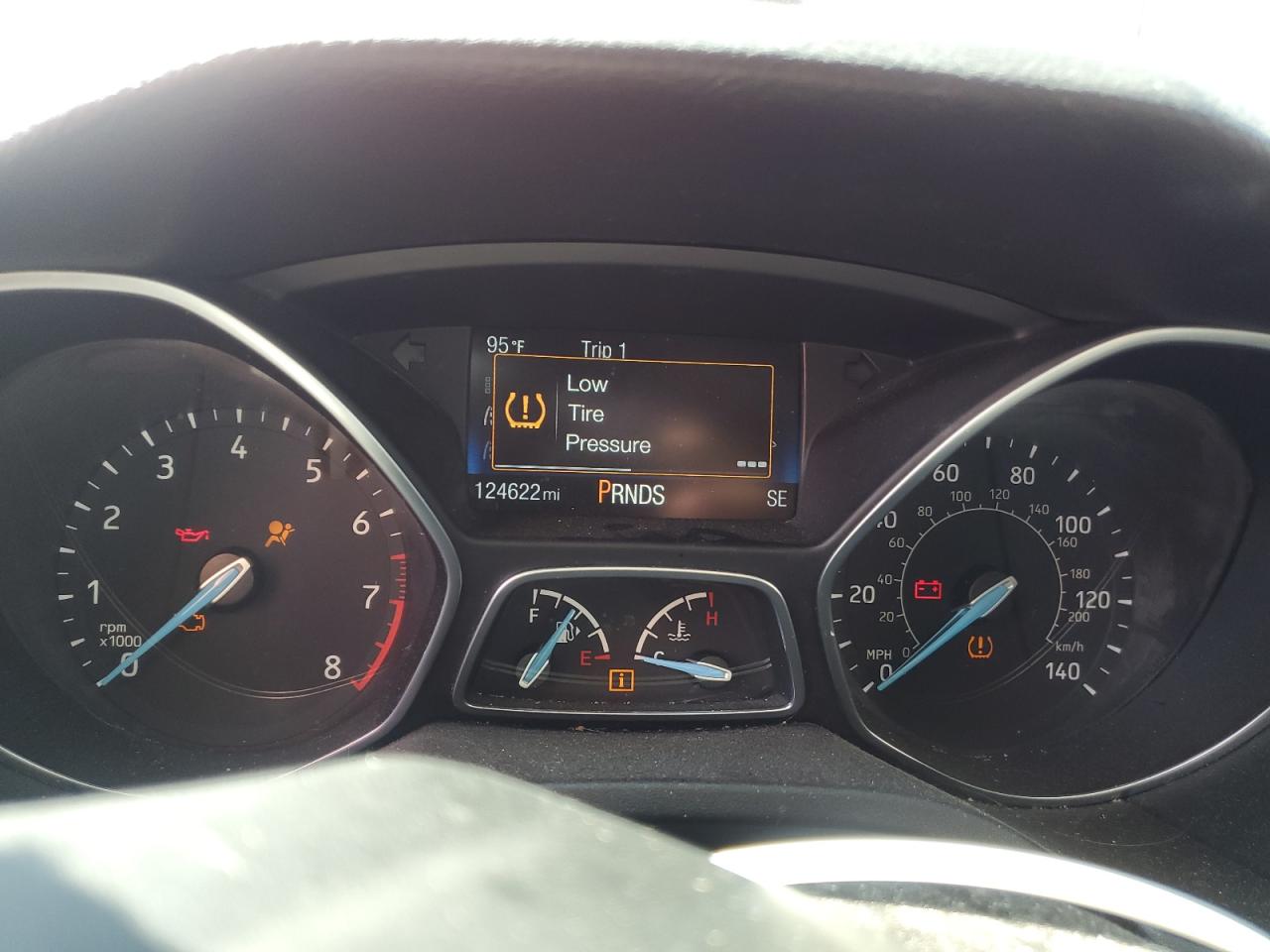 2015 Ford Focus Se VIN: 1FADP3K23FL331102 Lot: 64765345
