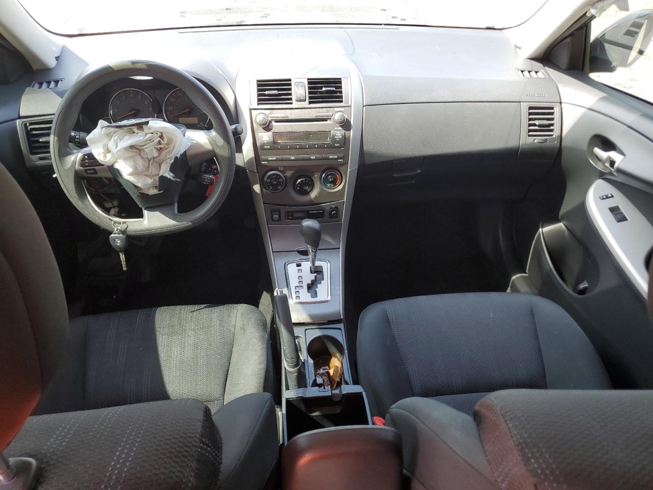 2011 Toyota Corolla Base VIN: 2T1BU4EE3BC650815 Lot: 64595445