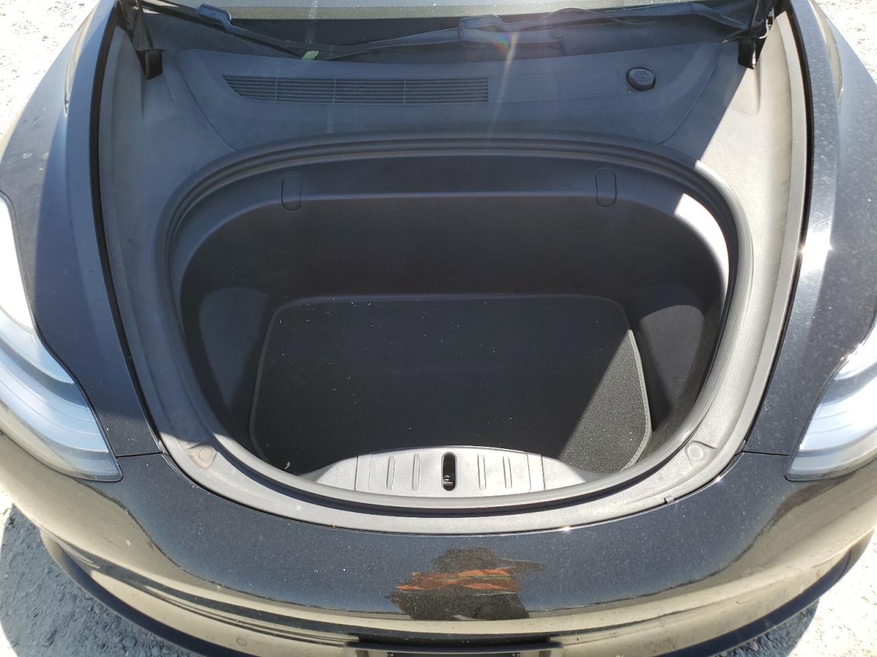 2019 Tesla Model 3 VIN: 5YJ3E1EB2KF388710 Lot: 62718395