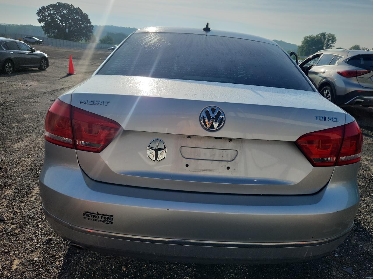 2013 Volkswagen Passat Sel VIN: 1VWCN7A37DC086439 Lot: 64470935