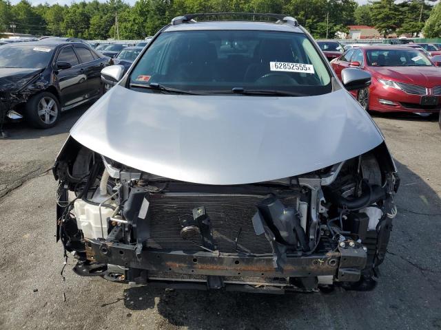  TOYOTA RAV4 2016 Srebrny