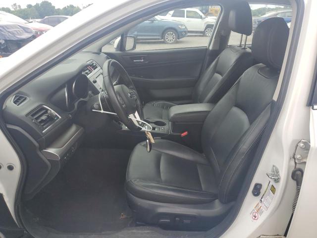  SUBARU LEGACY 2015 Biały