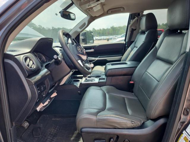 Pickups TOYOTA TUNDRA 2017 Szary