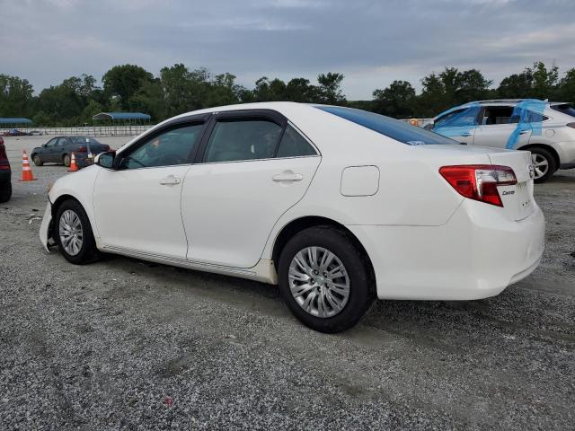  TOYOTA CAMRY 2014 Biały