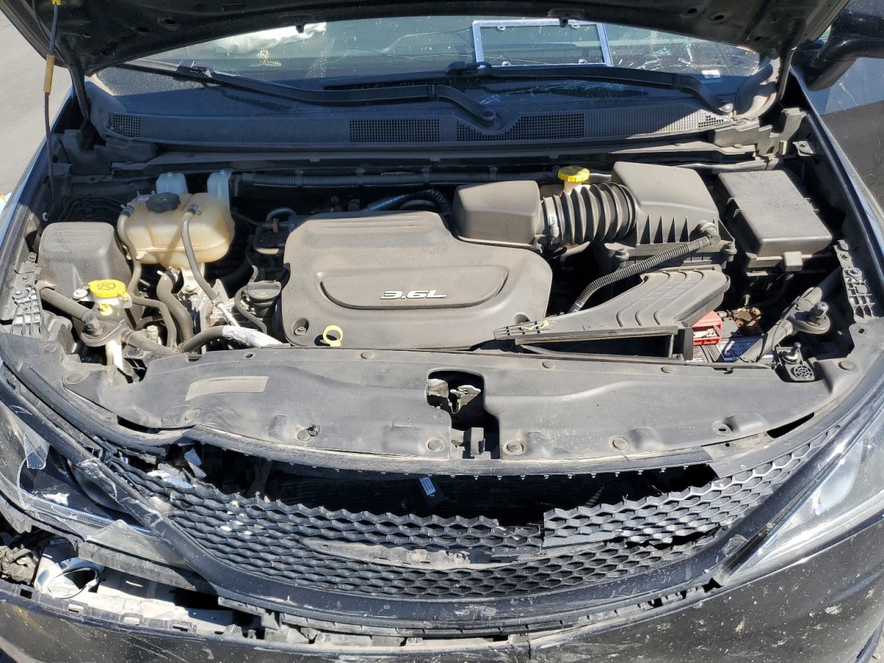 2018 Chrysler Pacifica Touring Plus VIN: 2C4RC1FG2JR287356 Lot: 63266475