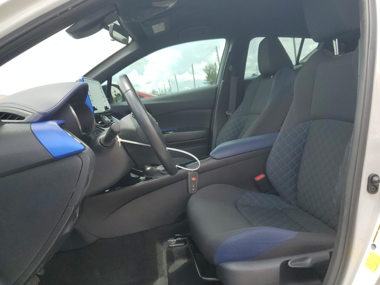 2020 Toyota C-Hr Xle VIN: NMTKHMBX9LR113433 Lot: 64194895