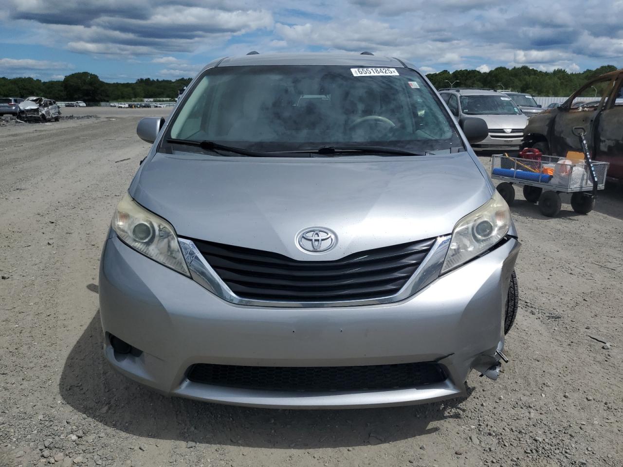 2011 Toyota Sienna Le VIN: 5TDJK3DC3BS016357 Lot: 65518425