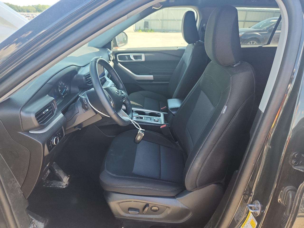 2023 Ford Explorer Xlt VIN: 1FMSK8DHXPGC01807 Lot: 63300005