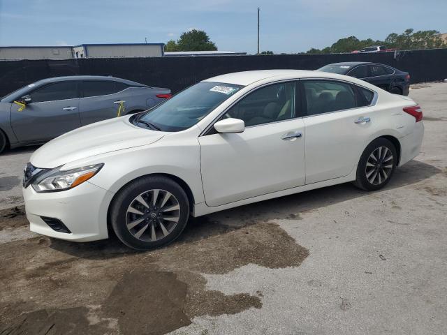  NISSAN ALTIMA 2017 Biały