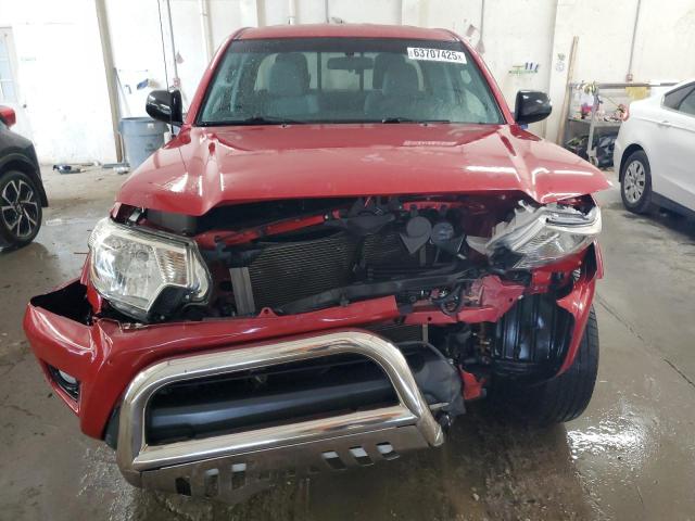  TOYOTA TACOMA 2015 Czerwony