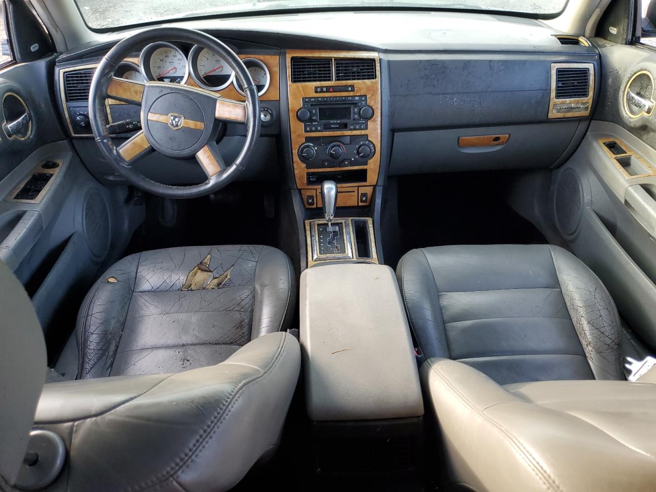 2005 Dodge Magnum Sxt VIN: 2D8FV48V15H560987 Lot: 64271215