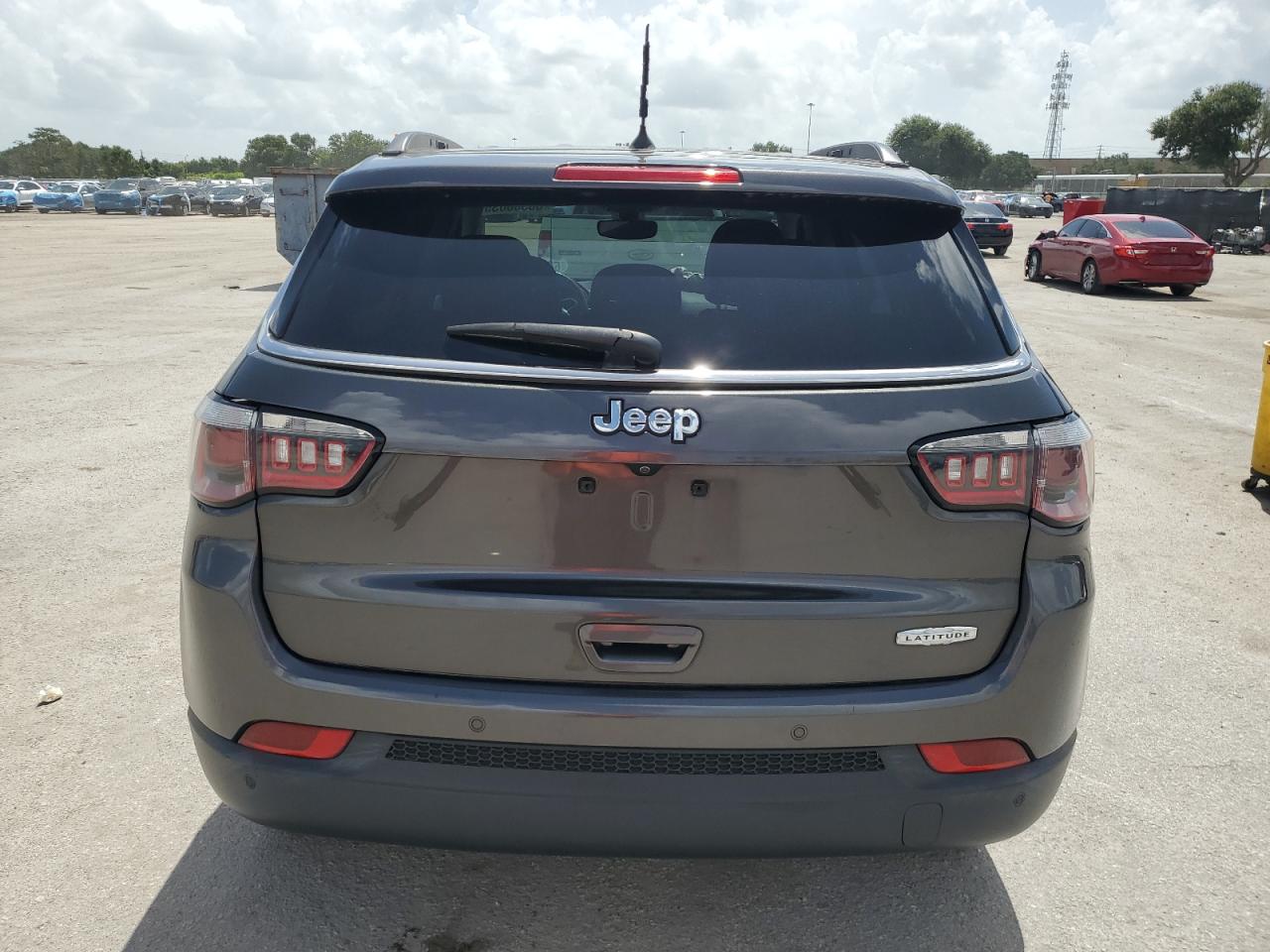 2018 Jeep Compass Latitude VIN: 3C4NJCBB2JT181951 Lot: 66508035