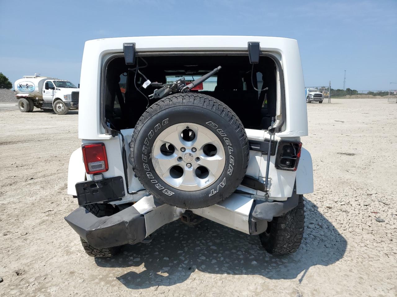 2015 Jeep Wrangler Unlimited Sahara VIN: 1C4BJWEG7FL537888 Lot: 66753915