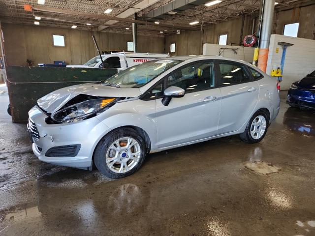 Седаны FORD FIESTA 2016 Серебристый