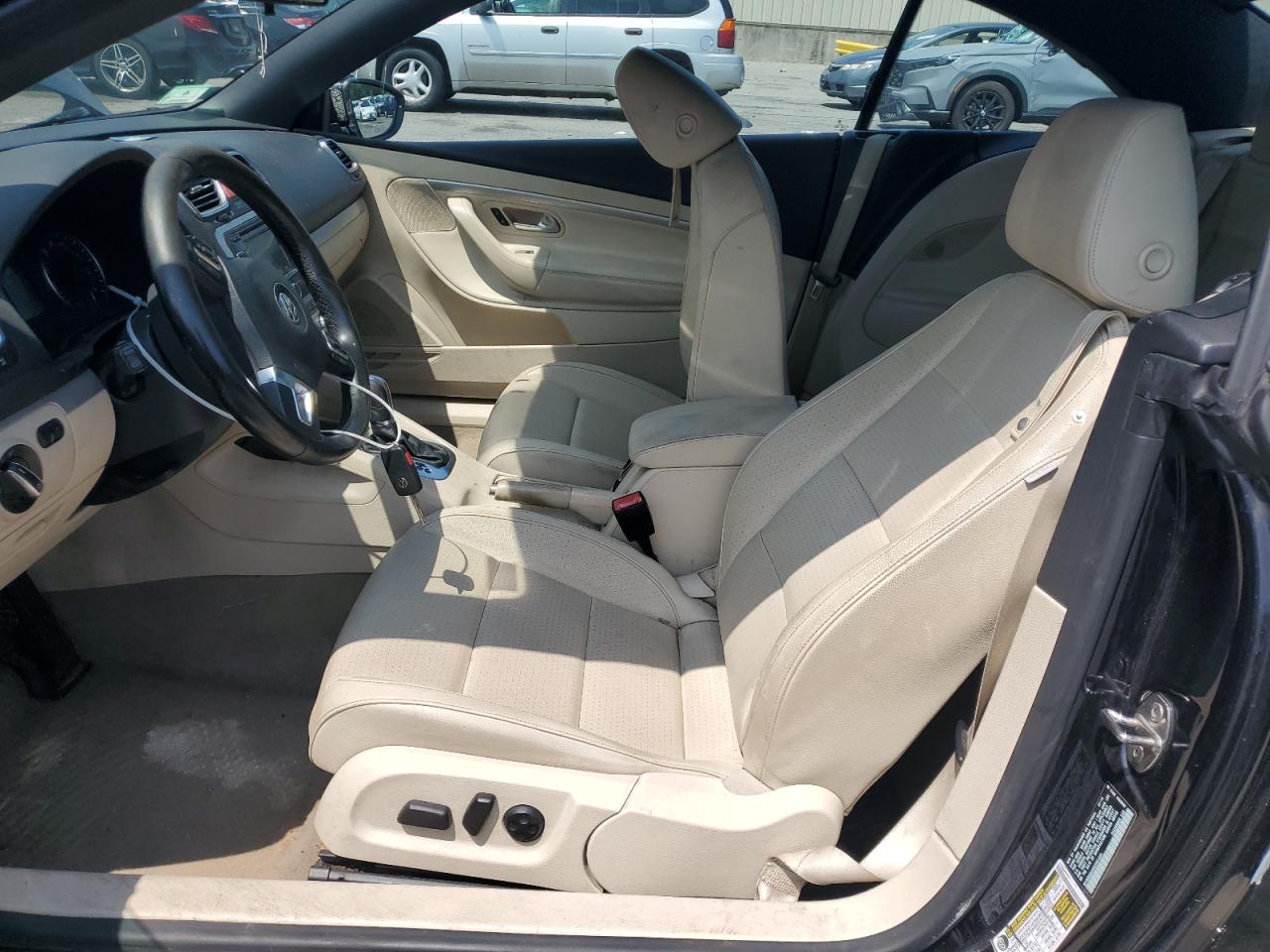 2014 Volkswagen Eos Komfort VIN: WVWBW8AHXEV001404 Lot: 63213645