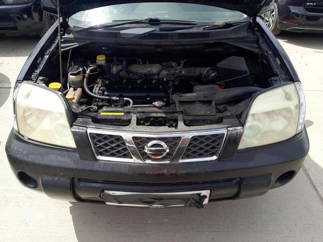 2005 NISSAN X-TRAIL SV