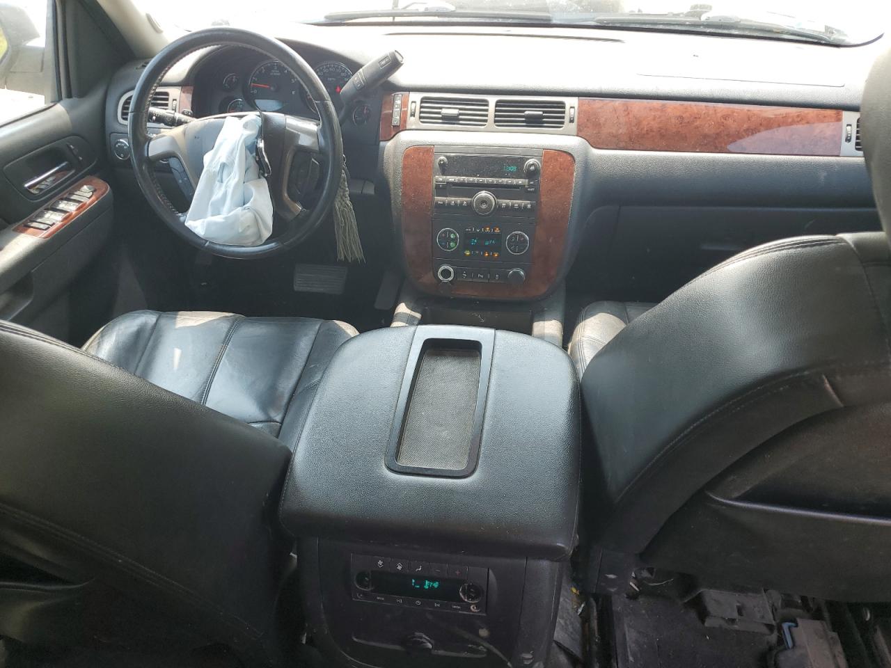 2014 Chevrolet Suburban K1500 Lt VIN: 1GNSKJE72ER199304 Lot: 64958255