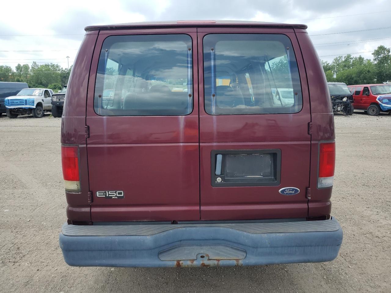 2005 Ford Econoline E150 Wagon VIN: 1FMRE11W15HB11789 Lot: 64285275