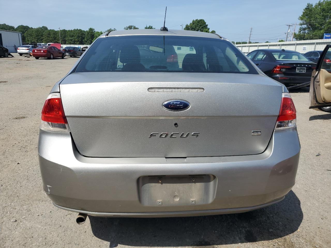 2008 Ford Focus Se VIN: 1FAHP35N88W293911 Lot: 64959025