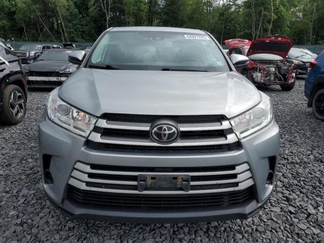  TOYOTA HIGHLANDER 2019 Srebrny