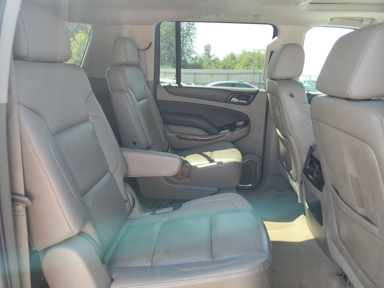 1gnskkkc2fr134865 1GNSKKKC2FR134865 2015 Chevrolet Suburban K1500 Ltz