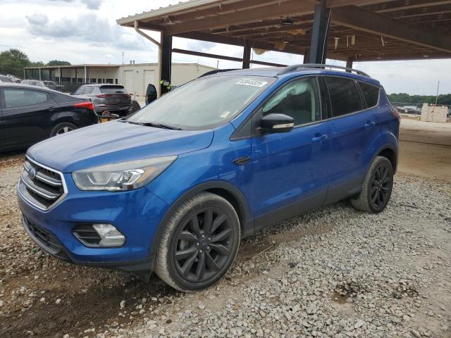  FORD ESCAPE 2017 Granatowy
