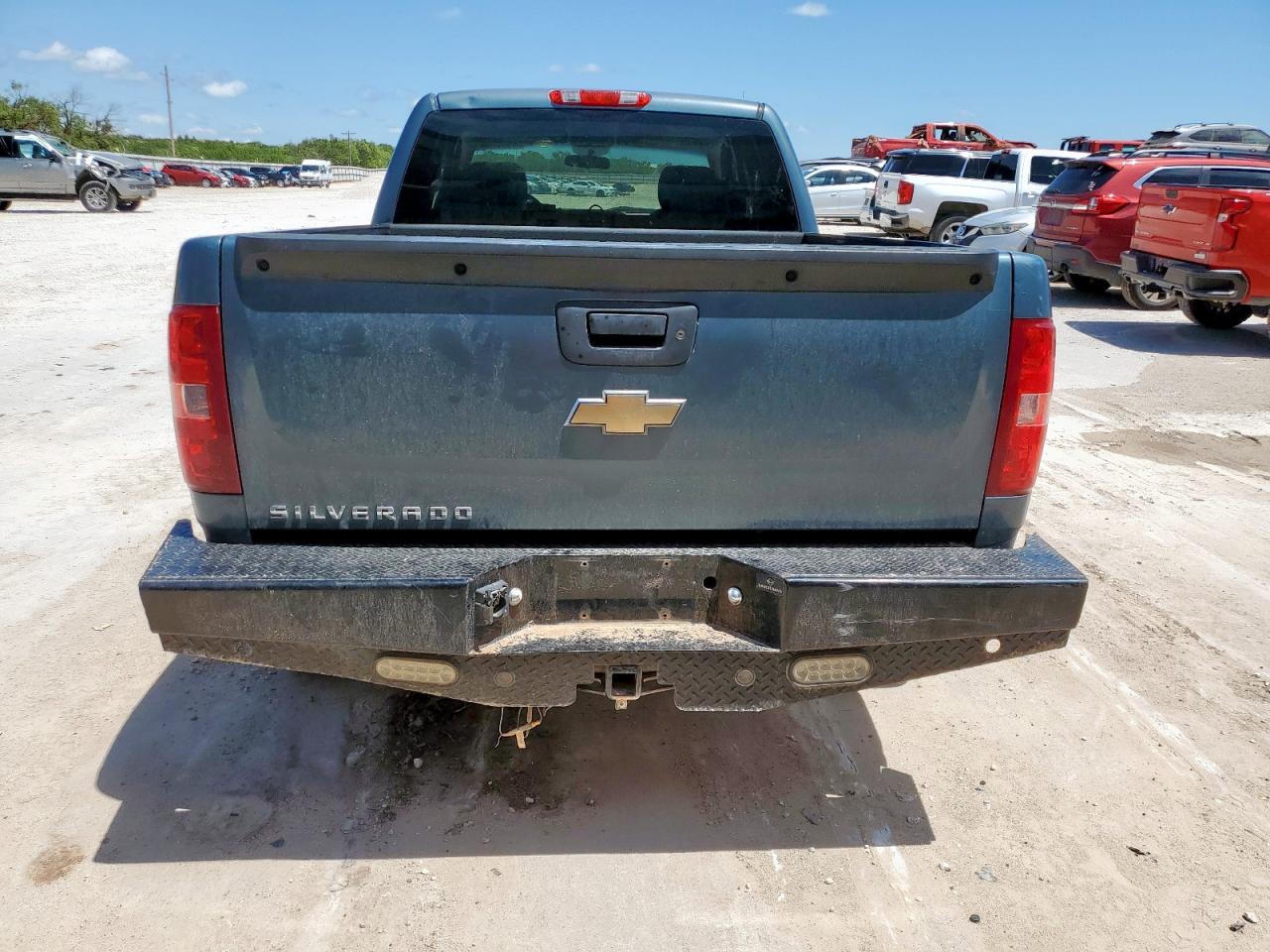 2011 Chevrolet Silverado C1500 VIN: 1GCRCPEX4BZ181664 Lot: 64467605