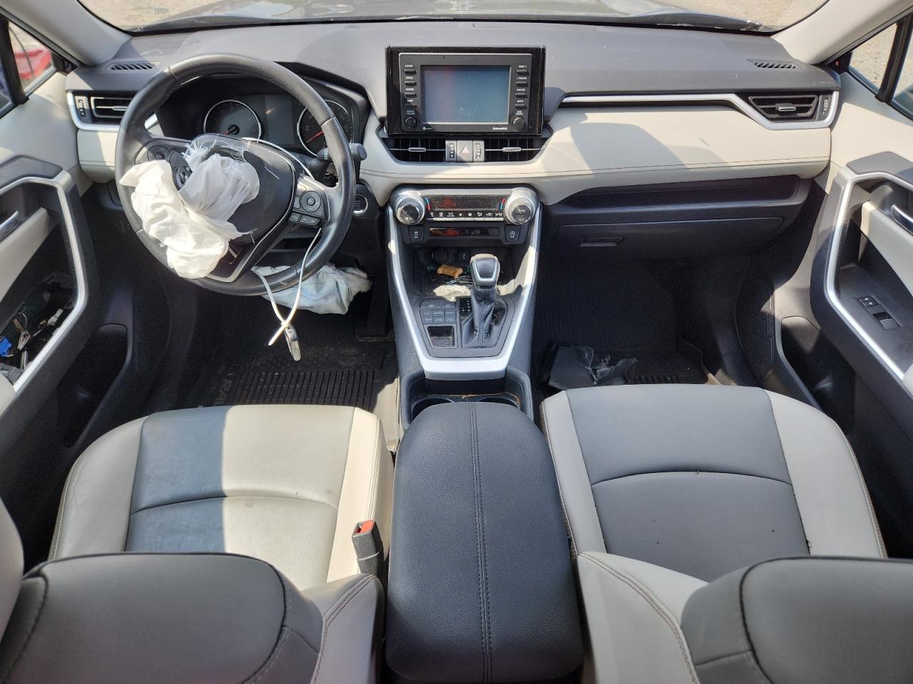 2020 Toyota Rav4 Xle Premium VIN: 2T3A1RFV1LW114842 Lot: 65166525