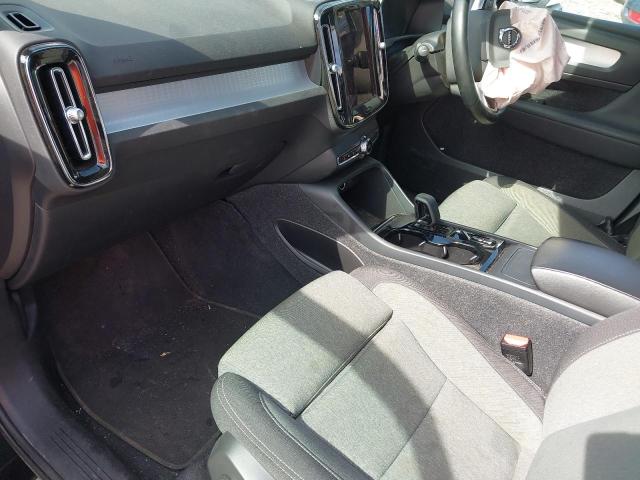 2022 VOLVO XC40 2.0 B4P PLUS DARK 5DR AWD AUTO