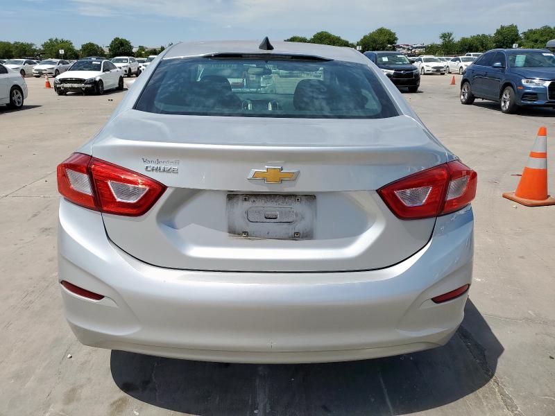  CHEVROLET CRUZE 2018 Srebrny