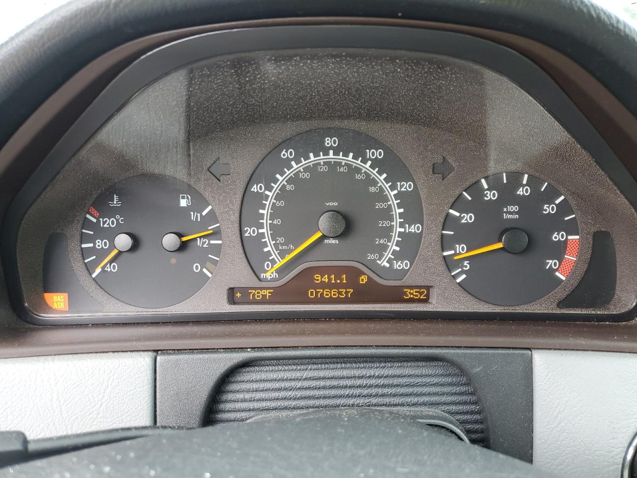 1999 Mercedes-Benz E 320 VIN: WDBJF65H9XA917140 Lot: 65824395