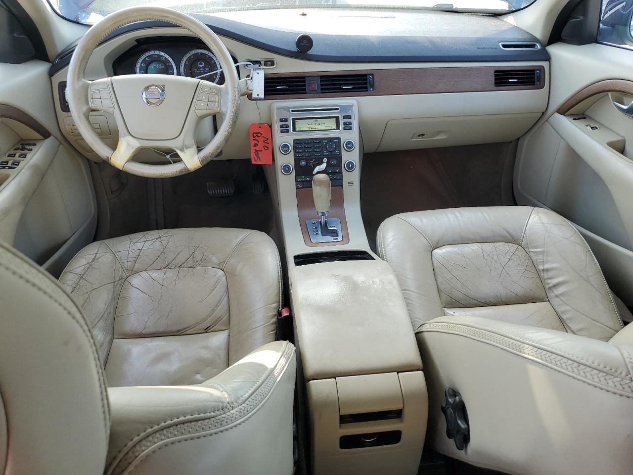 2010 Volvo Xc70 3.2 VIN: YV4960BZ5A1076887 Lot: 63483235