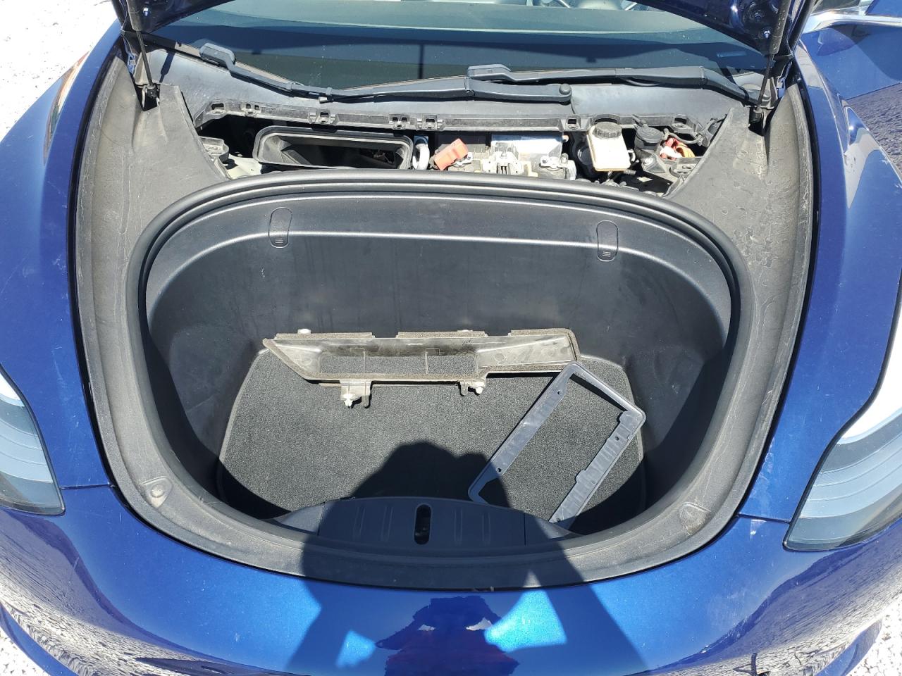 2018 Tesla Model 3 VIN: 5YJ3E1EB5JF086147 Lot: 66158235