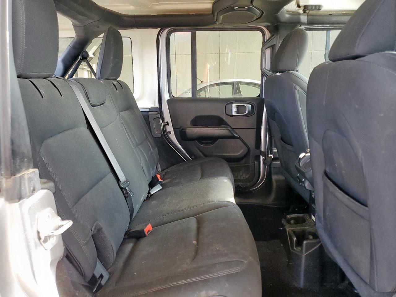 2020 Jeep Wrangler Unlimited Sahara VIN: 1C4HJXEN2LW213949 Lot: 66230525