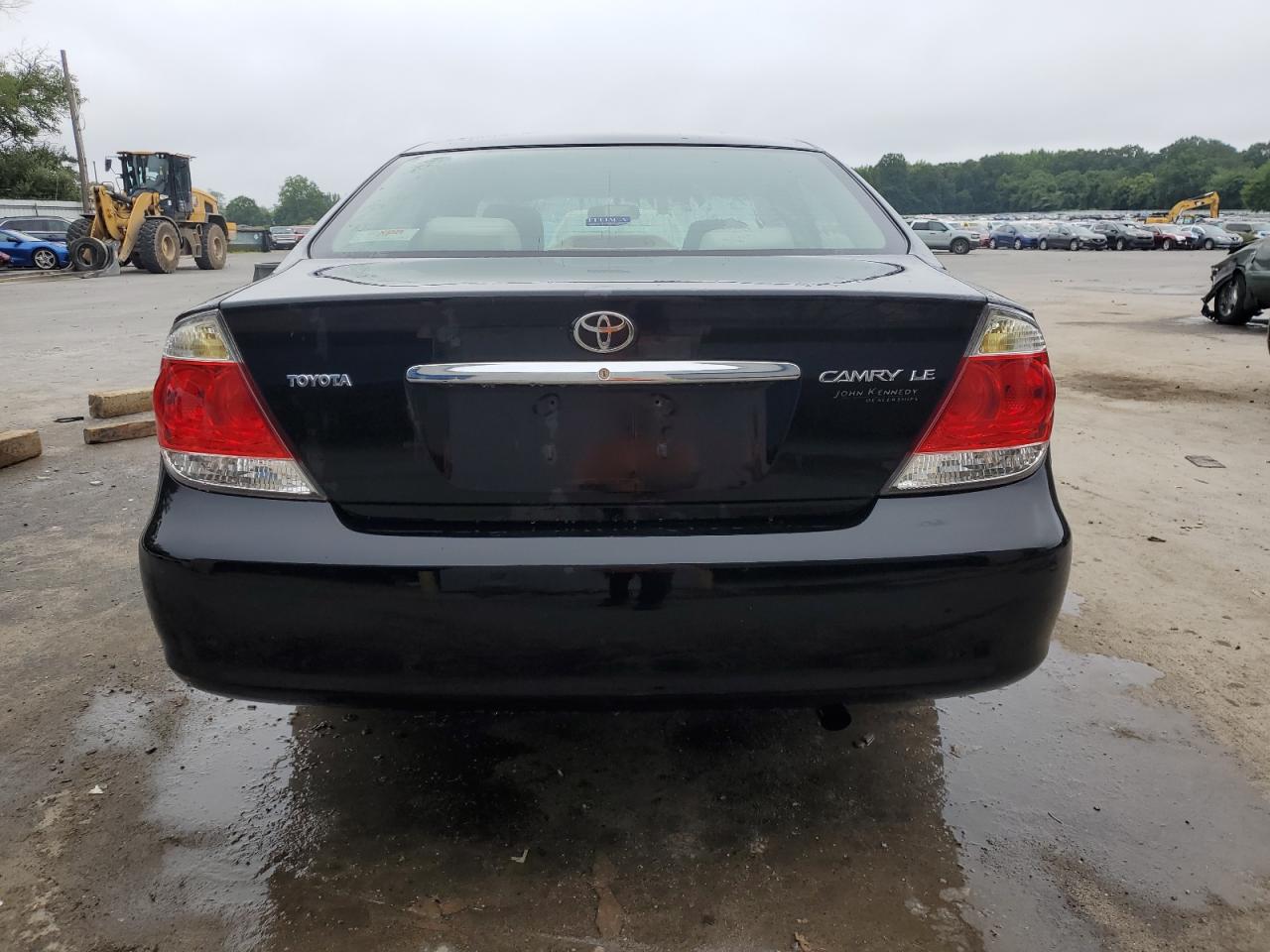 2005 Toyota Camry Le VIN: 4T1BE30K15U422691 Lot: 64306365