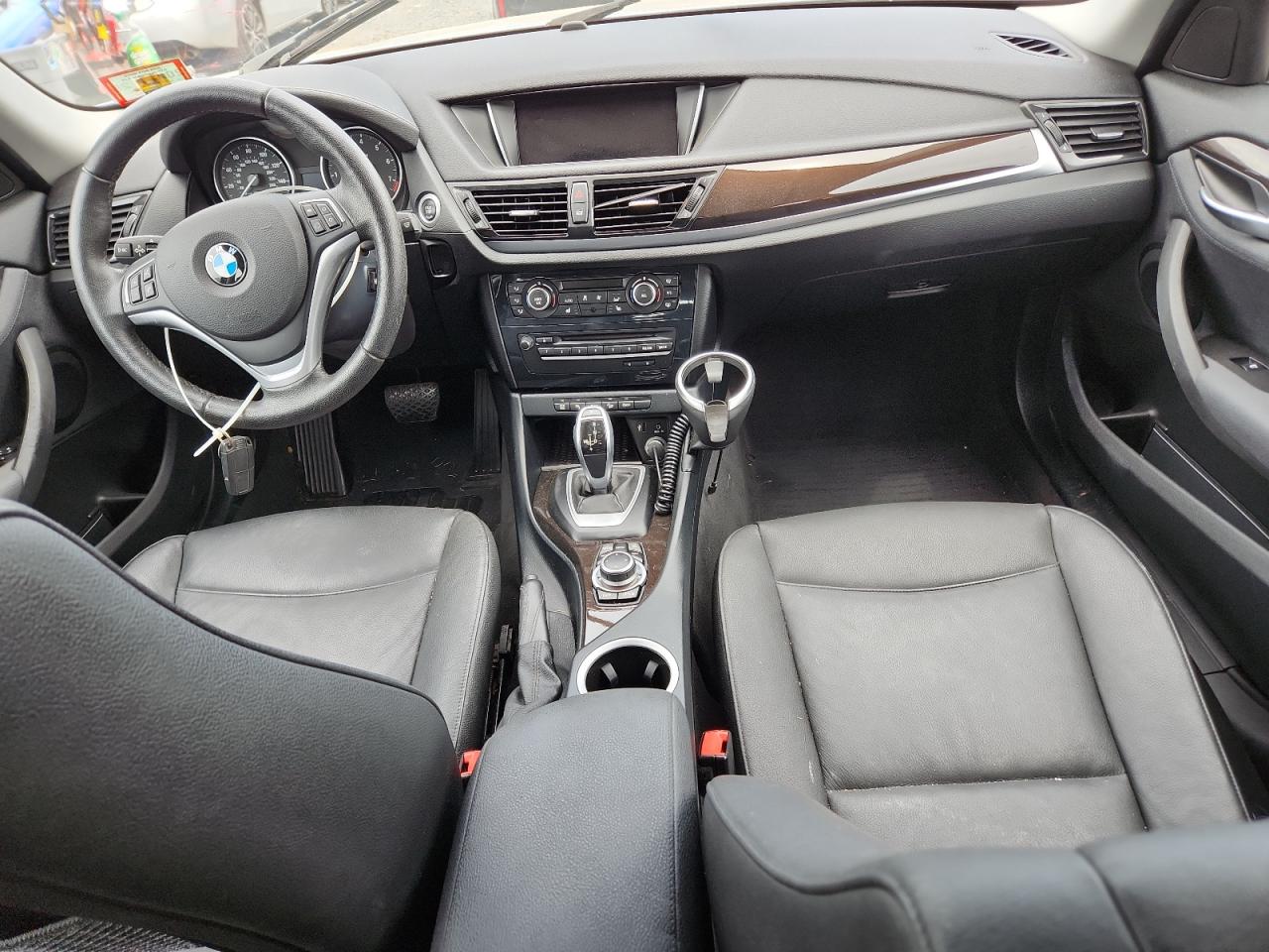 2015 BMW X1 xDrive28I VIN: WBAVL1C51FVY33695 Lot: 65229425