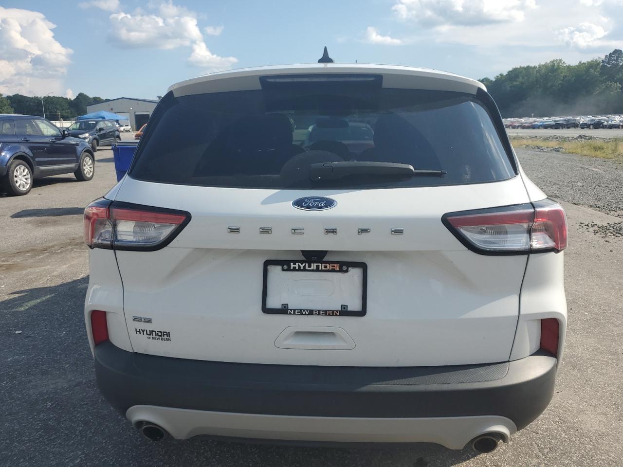2022 Ford Escape Se VIN: 1FMCU0G6XNUA48144 Lot: 64050275