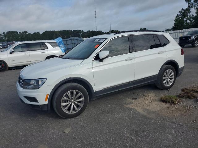  VOLKSWAGEN TIGUAN 2018 Белы
