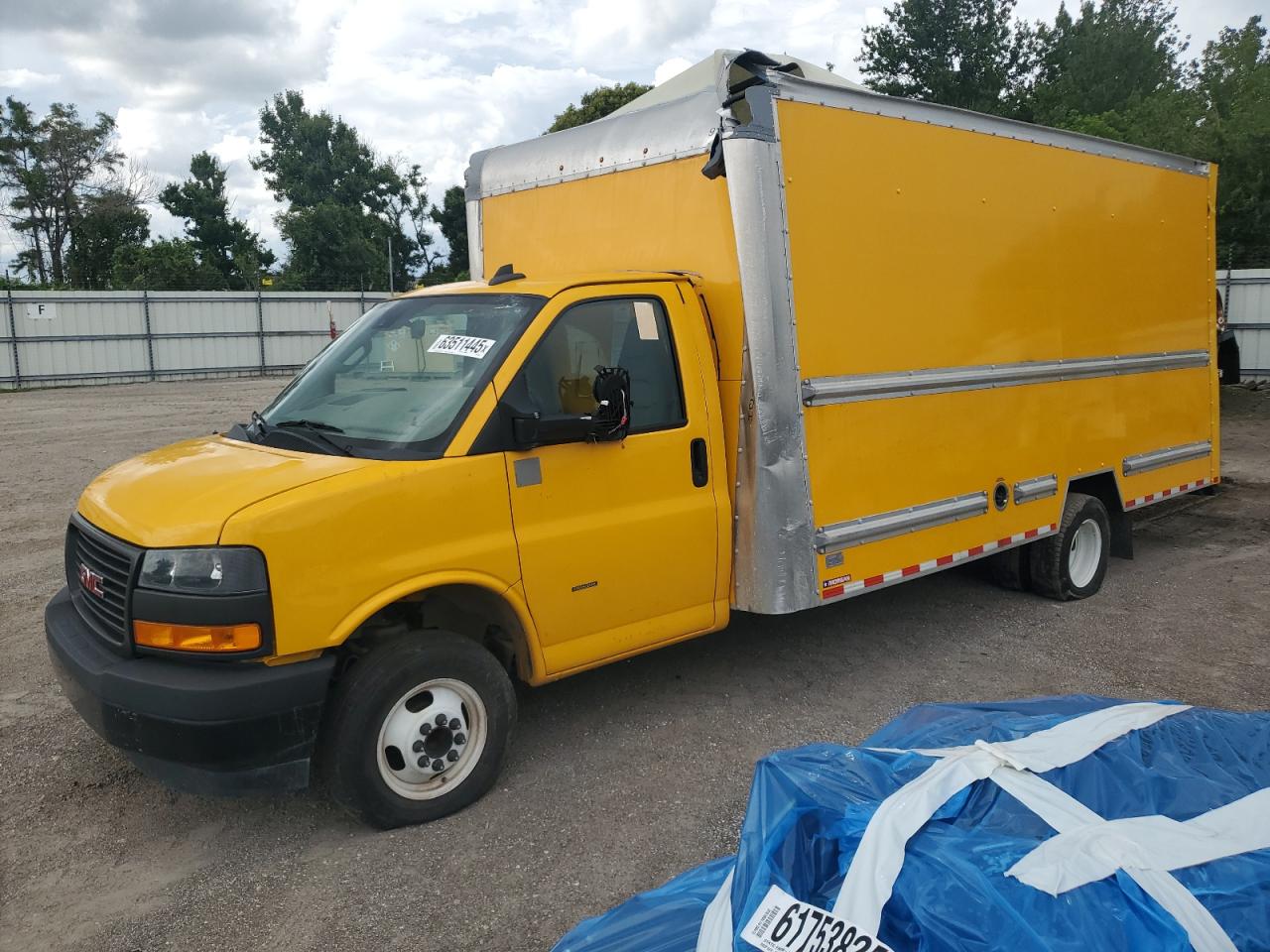 2022 GMC Savana Cutaway G3500