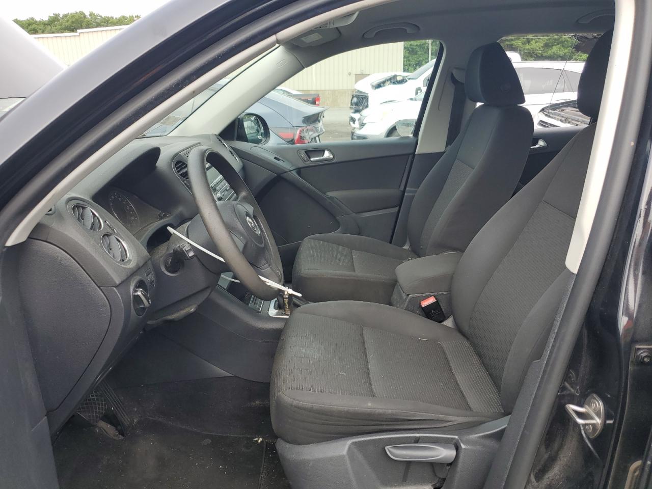 2012 Volkswagen Tiguan S VIN: WVGAV7AX6CW584041 Lot: 63930445