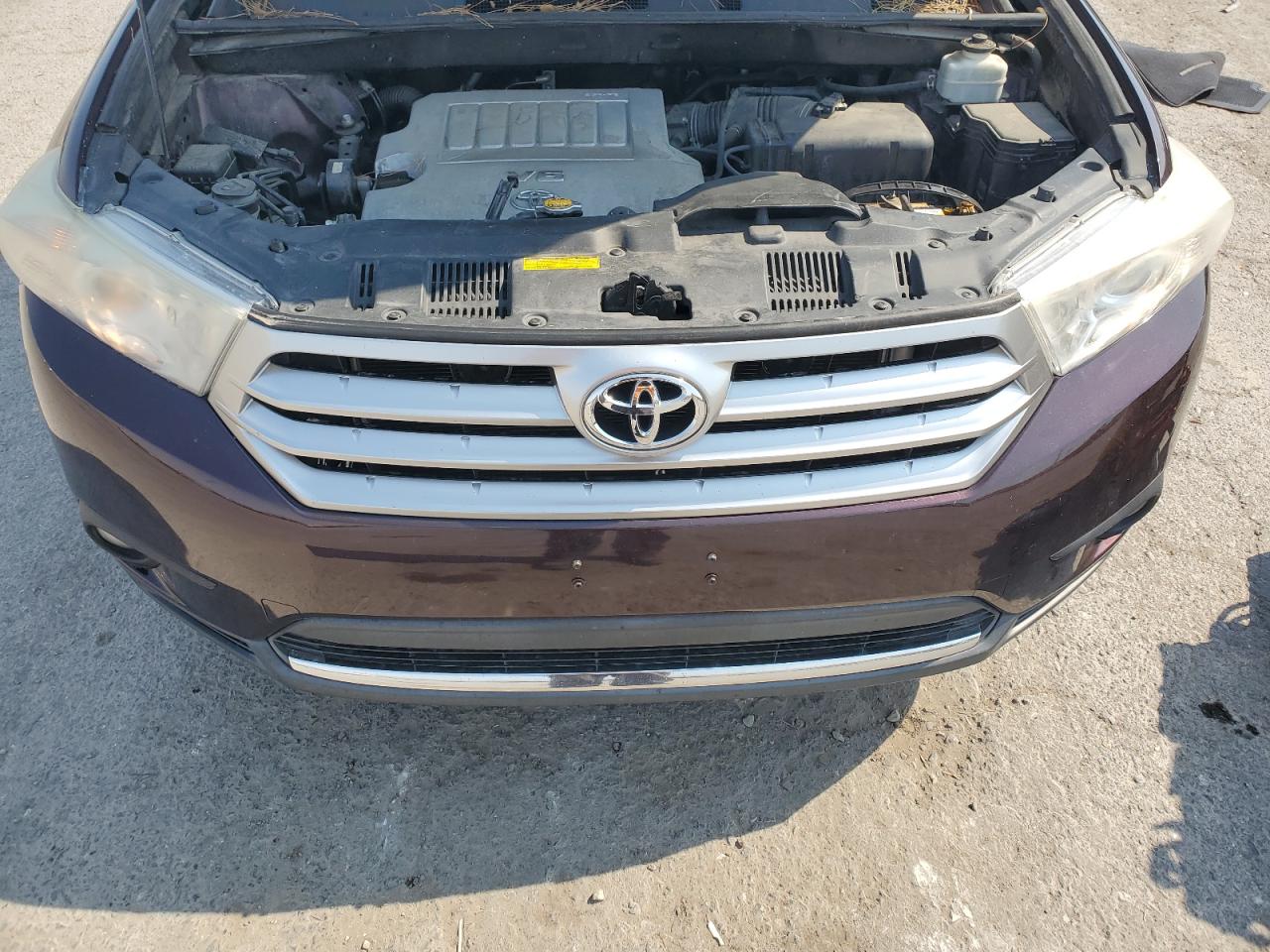 2012 Toyota Highlander Base VIN: 5TDBK3EH5CS125094 Lot: 64689485