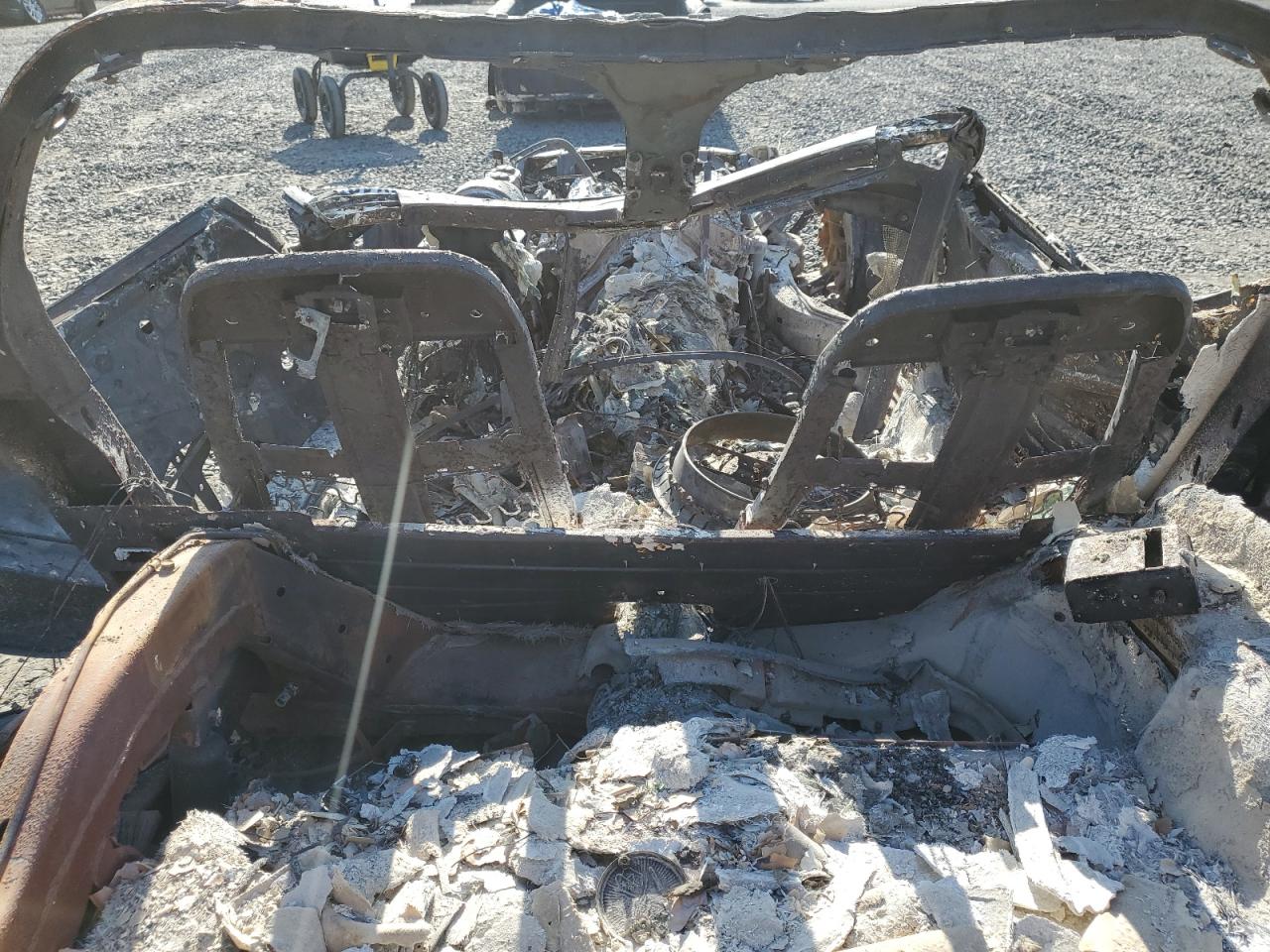 1975 Chevrolet Corvette 2 VIN: 1Z37J5S403658 Lot: 63808405