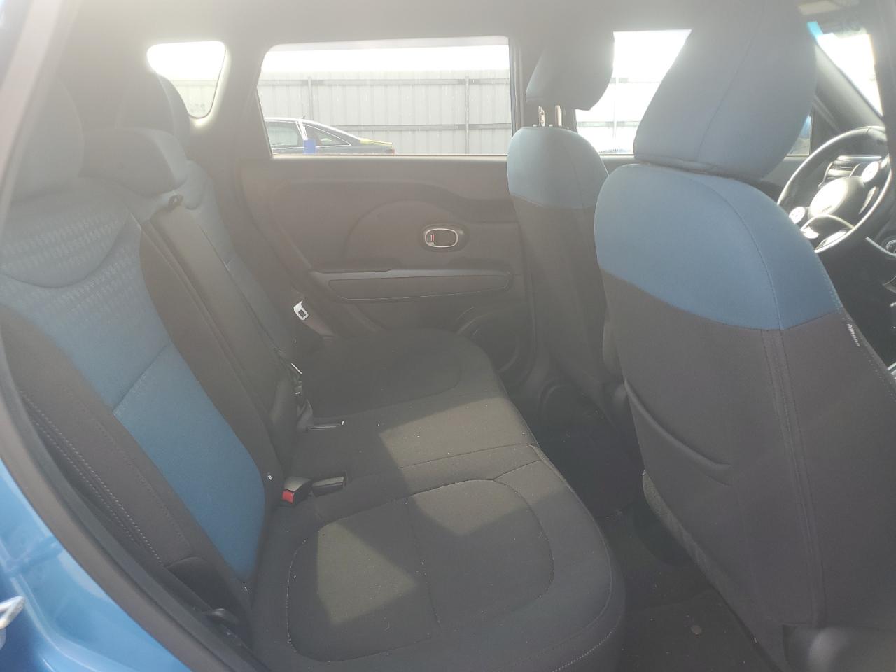 2015 Kia Soul + VIN: KNDJP3A56F7150674 Lot: 64063545