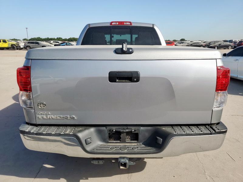  TOYOTA TUNDRA 2013 Srebrny