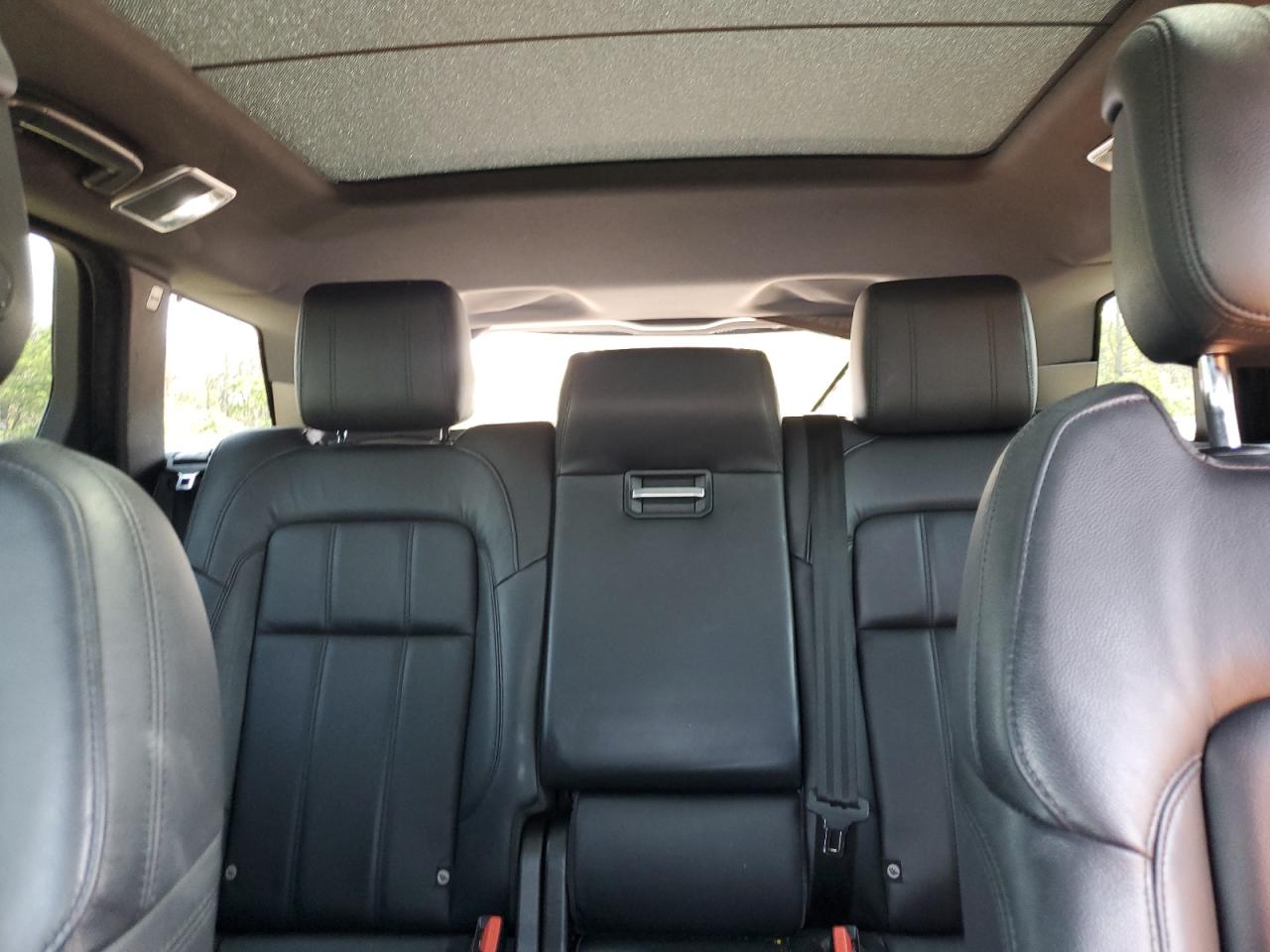 2018 Land Rover Range Rover Sport Se VIN: SALWG2RV8JA401011 Lot: 63088355