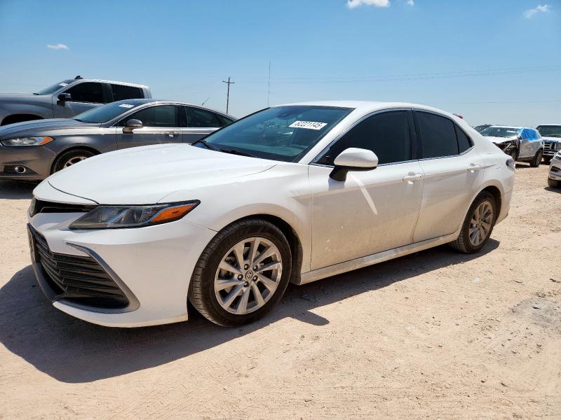 TOYOTA CAMRY LE 2021