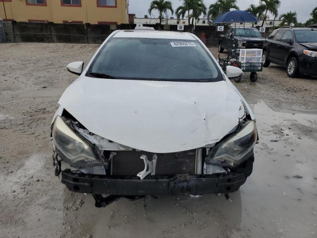 Sedans TOYOTA COROLLA 2015 White