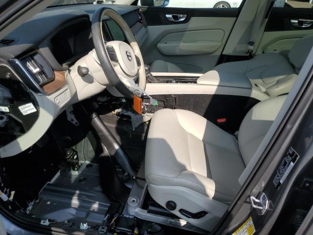  VOLVO XC60 2021 Серебристый