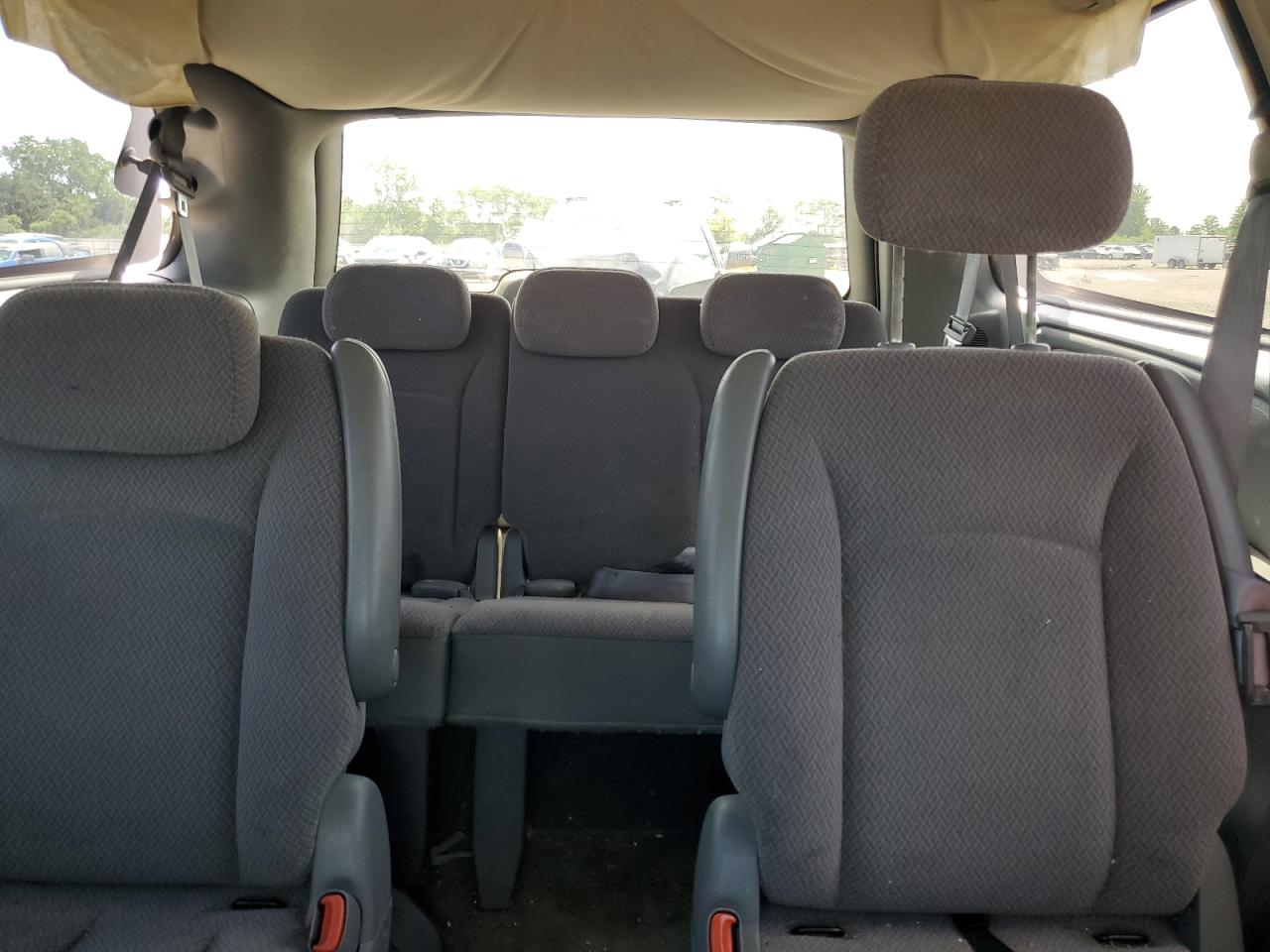 2007 Chrysler Town & Country Lx VIN: 2A4GP44R97R242628 Lot: 64423555