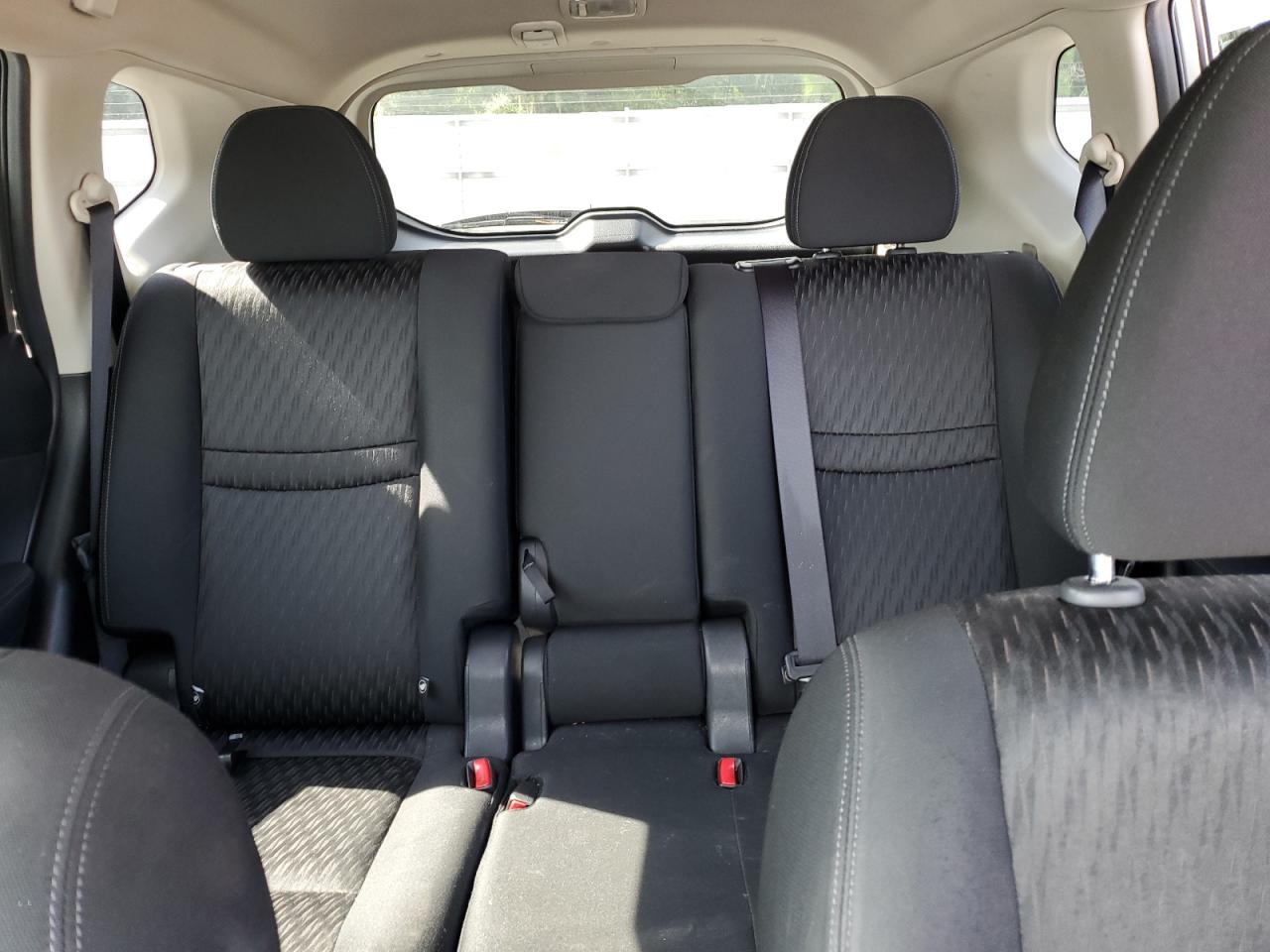 2018 Nissan Rogue S VIN: KNMAT2MV6JP512996 Lot: 66614585